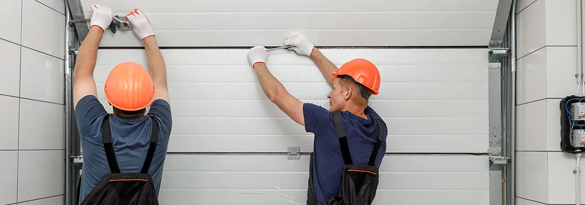 Driveway Garage Door Local Technicians in Pinellas Park, Florida