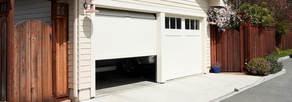 Repair Garage Door Won't Close Light Blinks in Pinellas Park, Florida